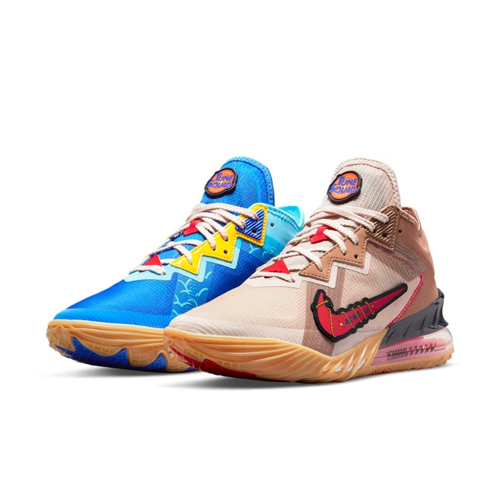Nike LeBron Low 18 Wile E. Coyote vs. Road Runner Sneakers Size 10.5